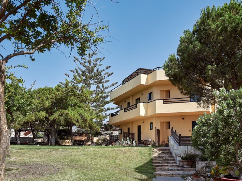 Kreta Natur - Exterior Views - Garden and Pool (15)